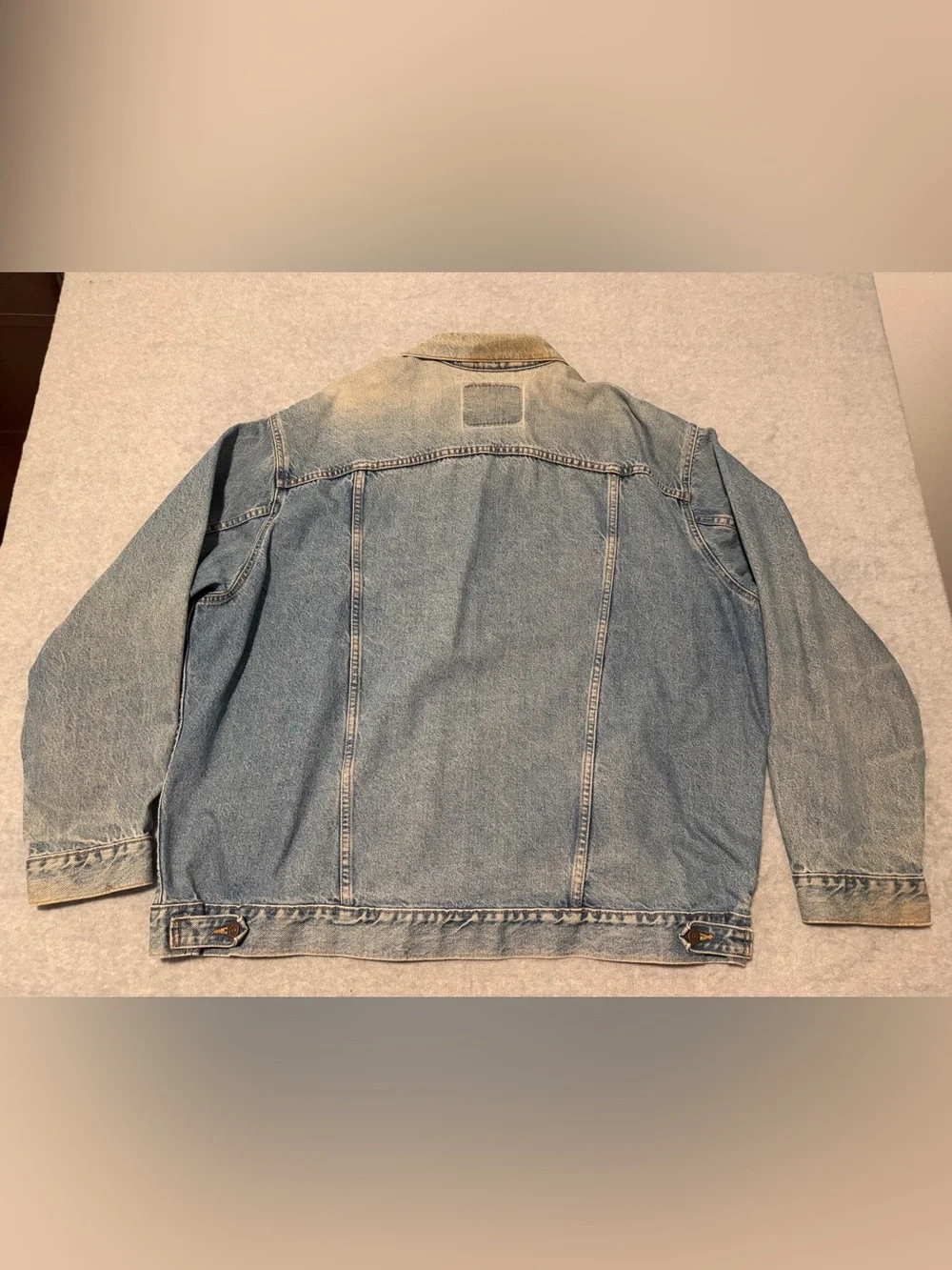 Levis distressed collar